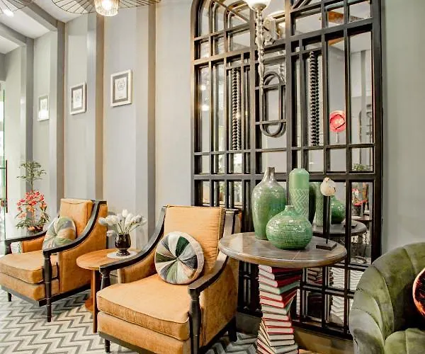 Hanoi Center Silk Hotel & Travel